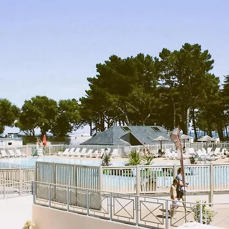 Mobil Cygne 85 Campsite